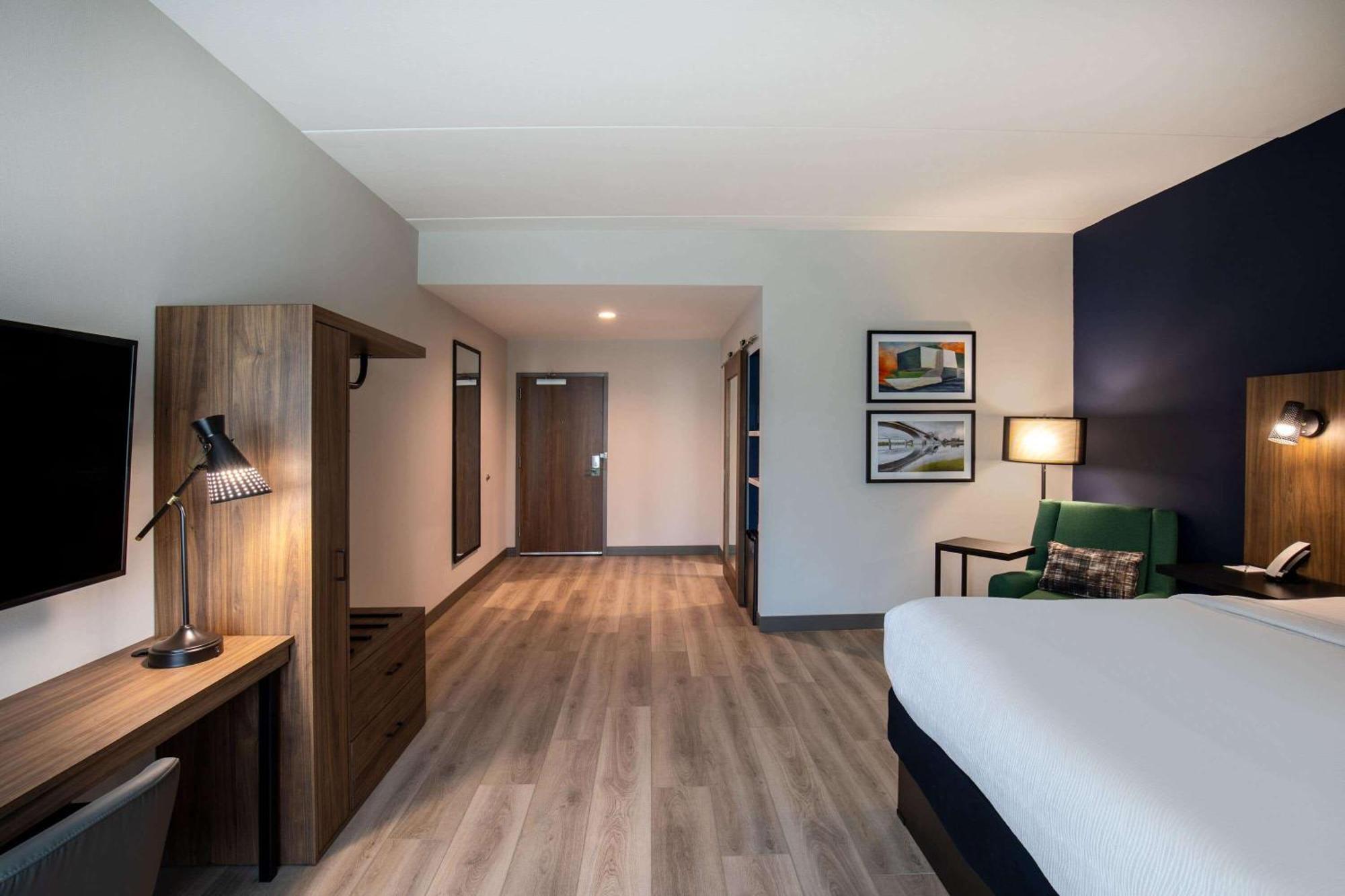 La Quinta Inn & Suites By Wyndham Chattanooga Downtown/South Extérieur photo