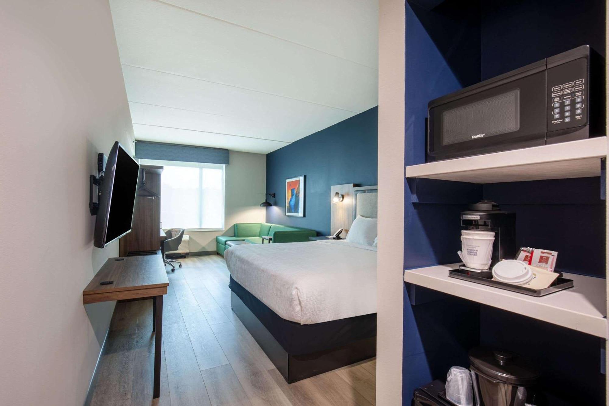 La Quinta Inn & Suites By Wyndham Chattanooga Downtown/South Extérieur photo