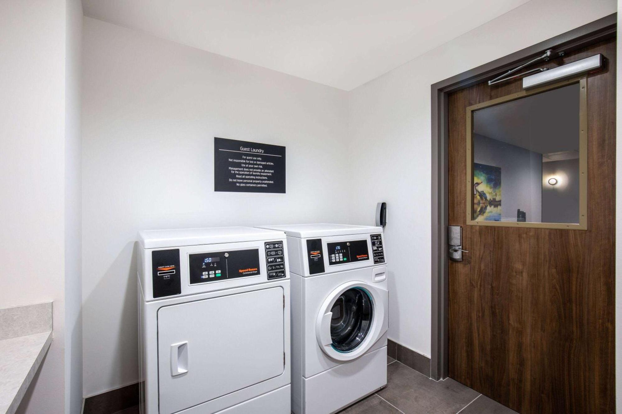 La Quinta Inn & Suites By Wyndham Chattanooga Downtown/South Extérieur photo