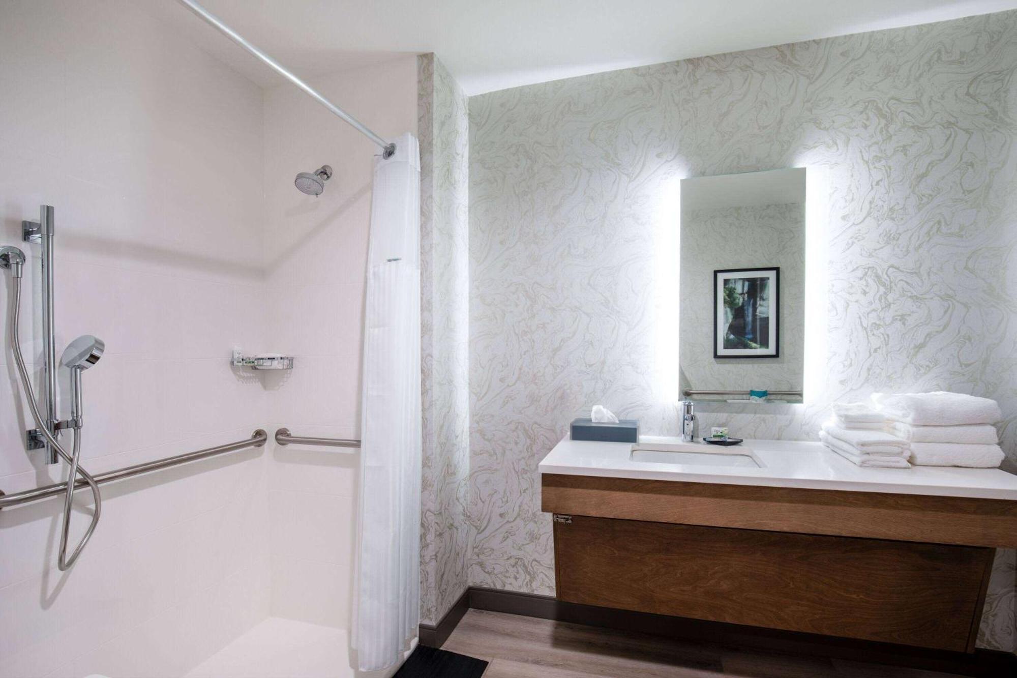 La Quinta Inn & Suites By Wyndham Chattanooga Downtown/South Extérieur photo