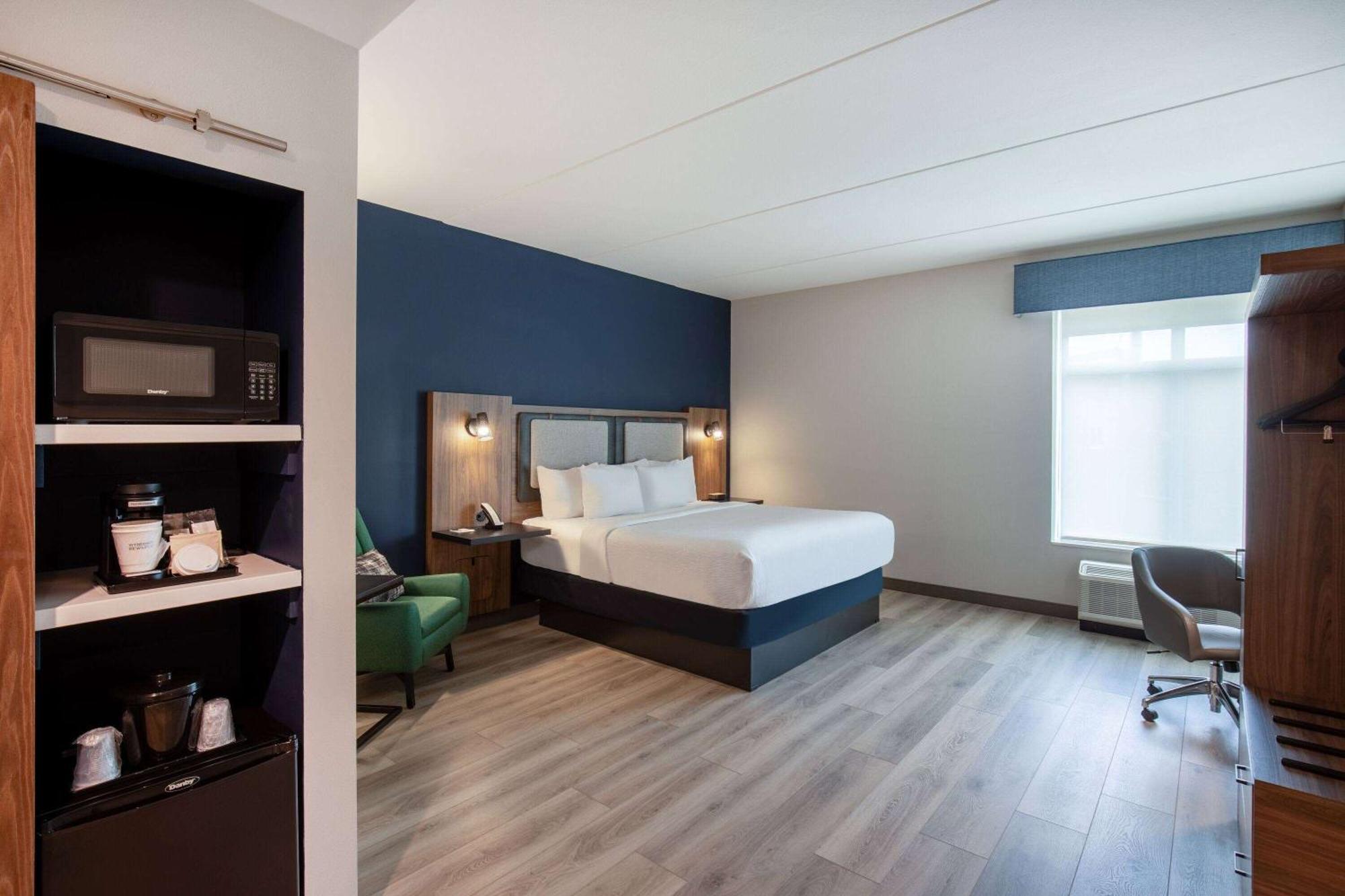 La Quinta Inn & Suites By Wyndham Chattanooga Downtown/South Extérieur photo